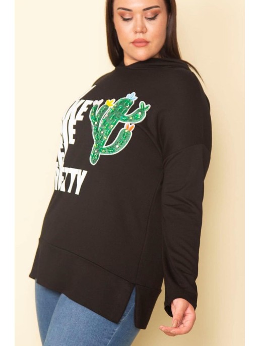 Черная толстовка с капюшоном и... Черная толстовка с капюшоном и...