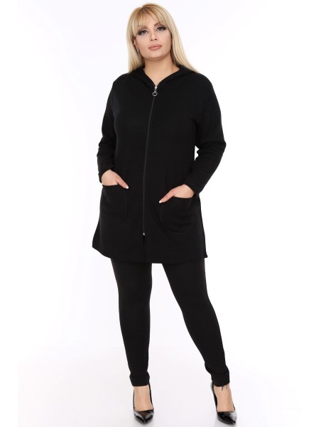 Простой черный женский свитер на молнии