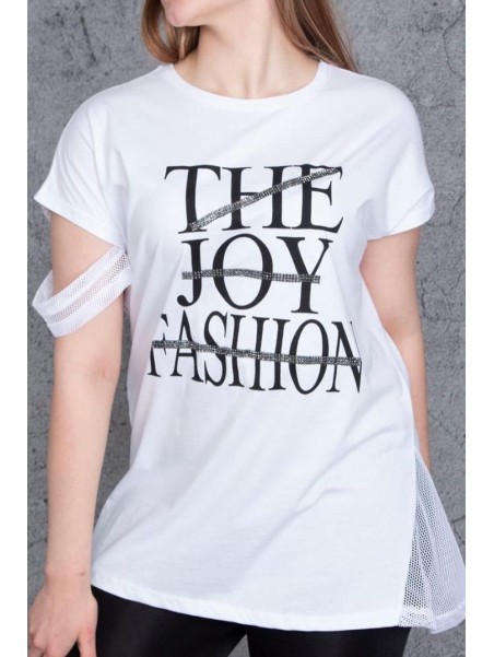 Stiilne valge kirjadega T-särk