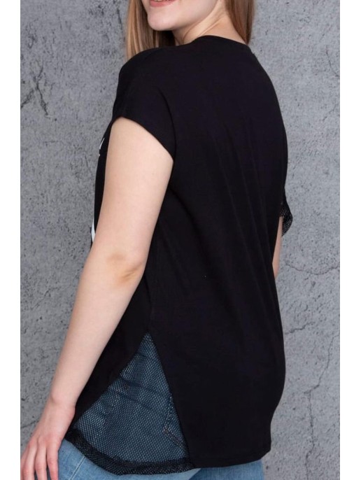 Moderns melns T-krekls ar uzrakstiem Moderns melns T-krekls ar uzrakstiem