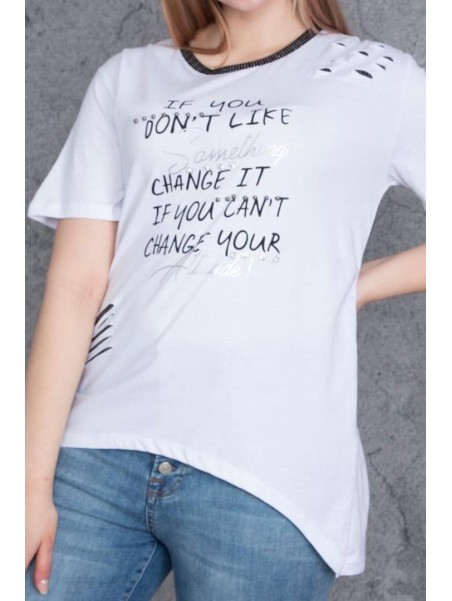 Balts t-krekls ar uzrakstiem