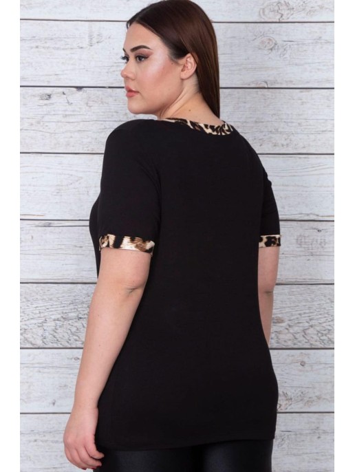 Naiste must taskuga T-särk Naiste must taskuga T-särk