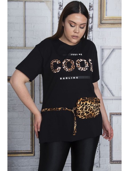 Черная футболка с прикрепленным поясом-кошельком