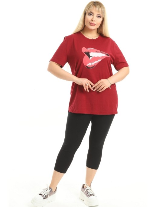 Punane lühikeste varrukatega T-särk Punane lühikeste varrukatega T-särk