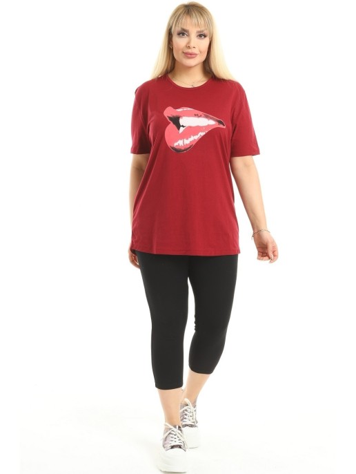 Красная футболка с короткими рукавами Красная футболка с короткими рукавами