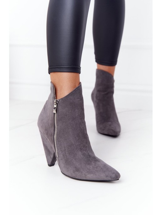 Asymmetrical Boots On High Heel Lu Boo Grey