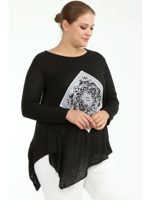 Juoda palaidinė ilgomis rankovėmis su ornamentu Juoda palaidinė ilgomis rankovėmis su ornamentu