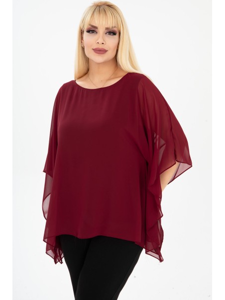 Красивая развевающаяся блузка для женщин.