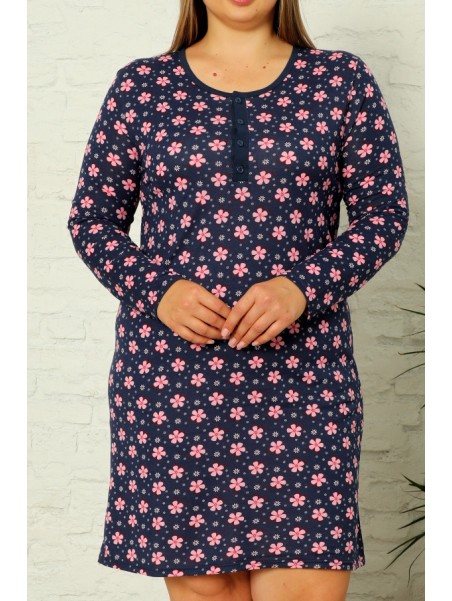 Sieviešu naktskrekli apaļīgām sievietēm ar ziediem