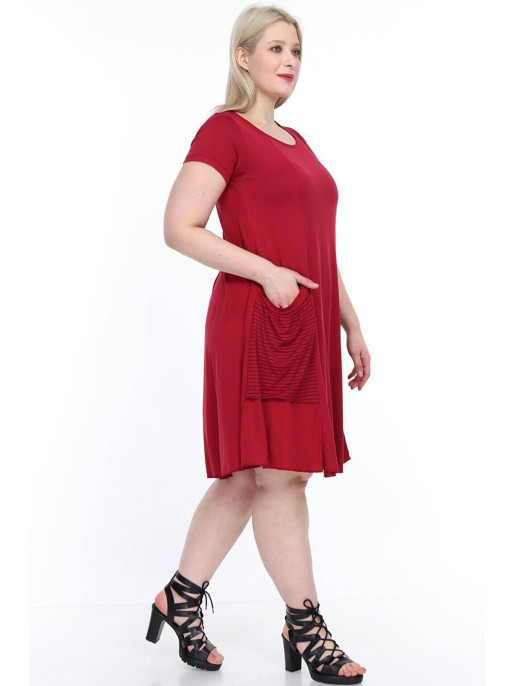 Lühikeste varrukatega tumepunane kleit Lühikeste varrukatega tumepunane kleit