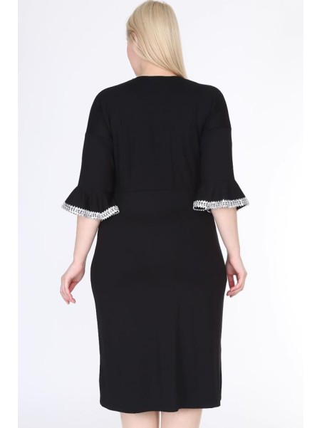 Elegantiška juoda suknelė su apvadais