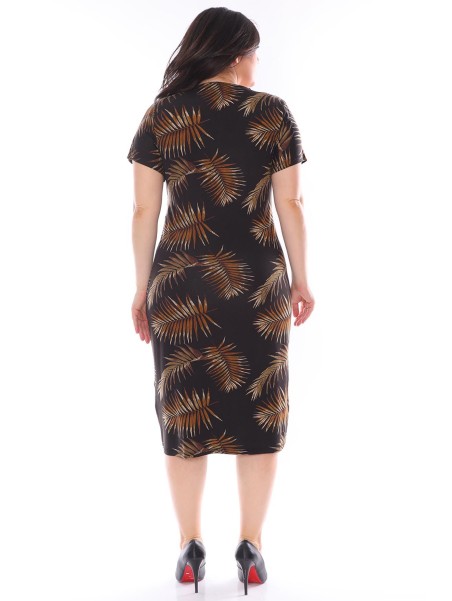 Платье больших размеров с вырезом