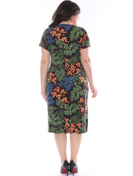 Suknelė trumpomis rankovėmis su iškirpte