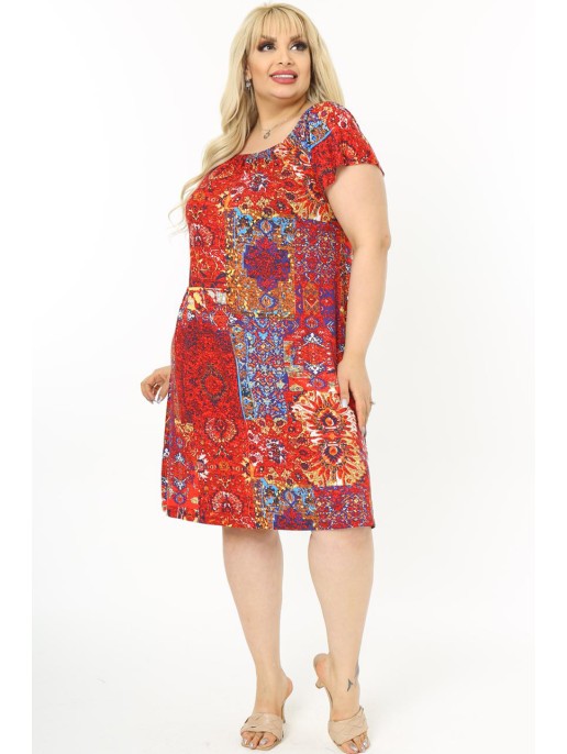 Красное платье с узором Красное платье с узором