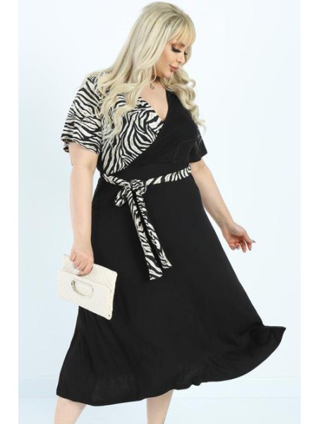 Элегантное платье с ремешком