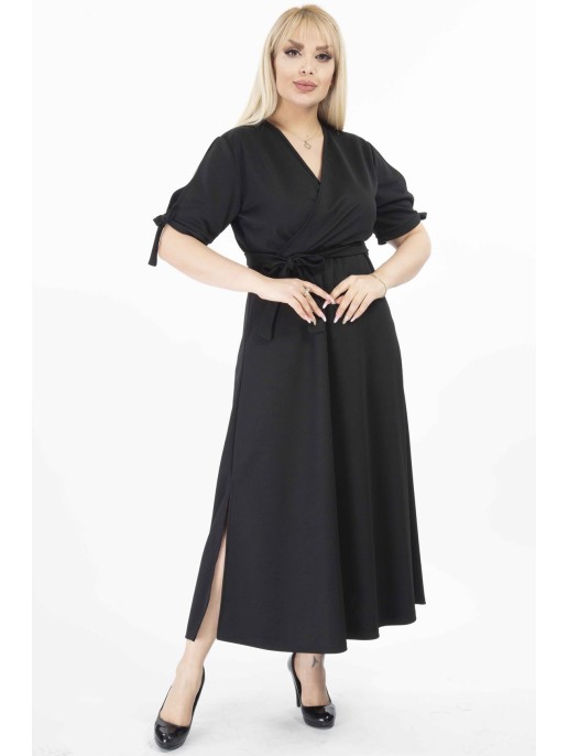 Gara melna kleita ar kakla izgriezumu Gara melna kleita ar kakla izgriezumu