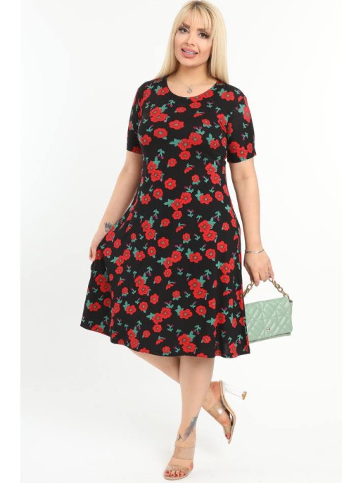 Летнее платье с цветочным принтом Летнее платье с цветочным принтом