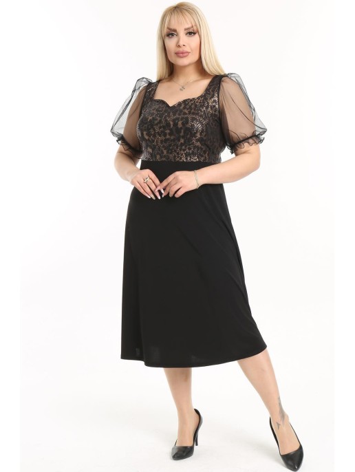 Skaista kleita ar uzpūstām tilla... Skaista kleita ar uzpūstām tilla...