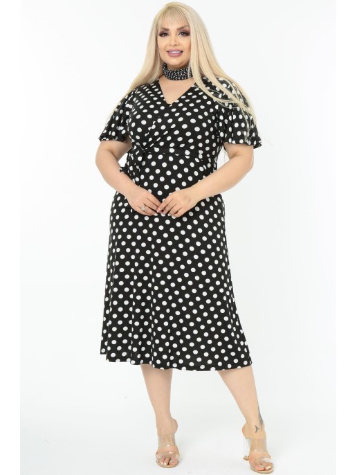 Juoda suknelė su rutuliukais Juoda suknelė su rutuliukais