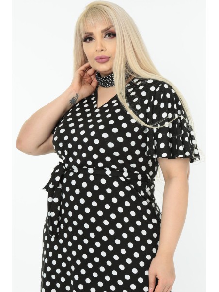 Черное платье с шариками