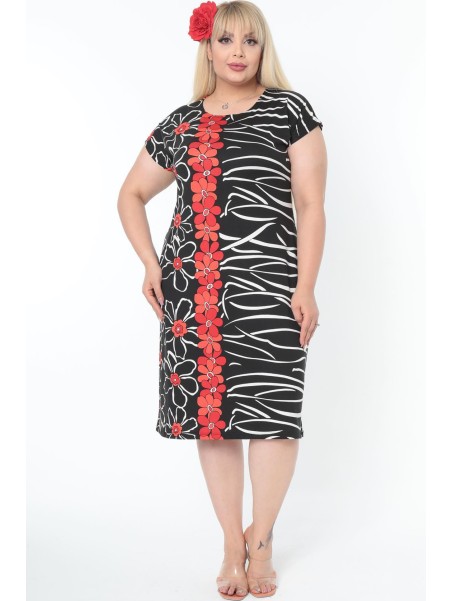 Must ja punane lilledega kleit