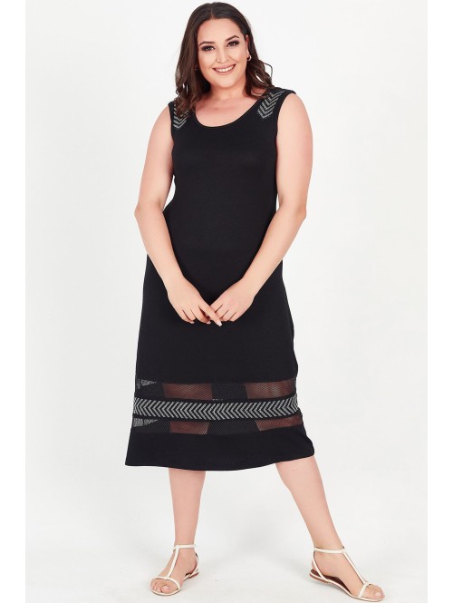 Madinga juoda suknelė ant petnešų Madinga juoda suknelė ant petnešų