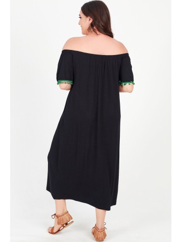 Ilga juoda suknelė su aplikacija 2