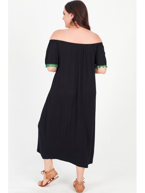 Ilga juoda suknelė su aplikacija Ilga juoda suknelė su aplikacija