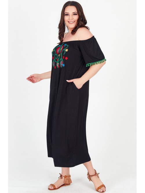 Ilga juoda suknelė su aplikacija Ilga juoda suknelė su aplikacija