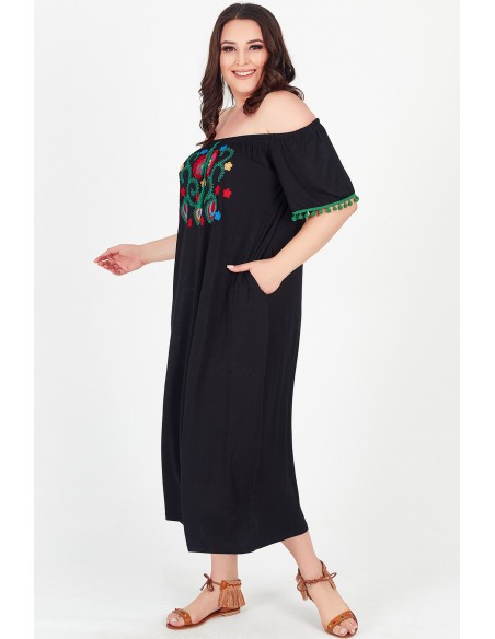 Gara melna kleita ar aplikācijām