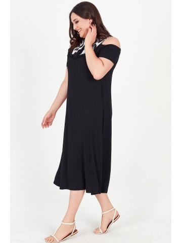 Melna kleita ar dzīvnieku kažokādas motīviem 2