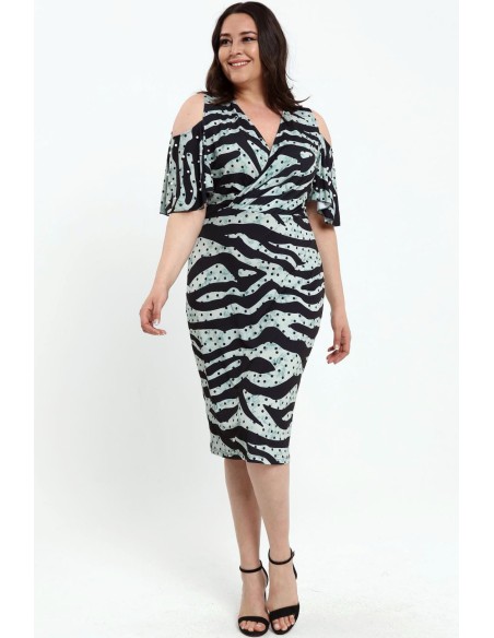 Красивое платье мятного цвета.