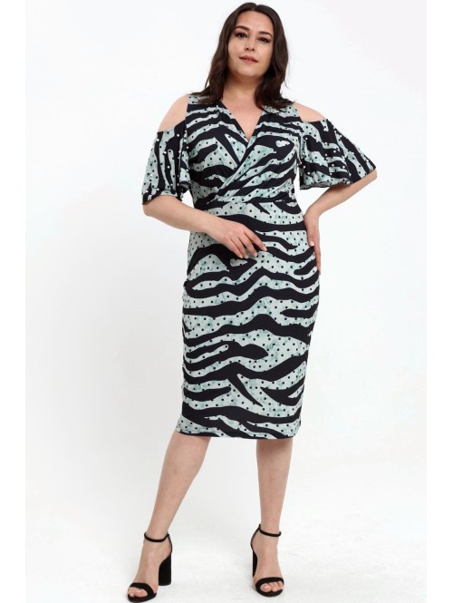 Skaista kleita piparmētru krāsā Skaista kleita piparmētru krāsā