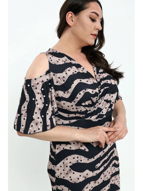 Beež kunstpärlitega kleit Beež kunstpärlitega kleit