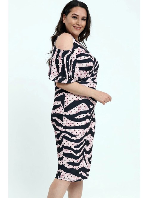 Gaiši rozā kleita ar krellēm Gaiši rozā kleita ar krellēm