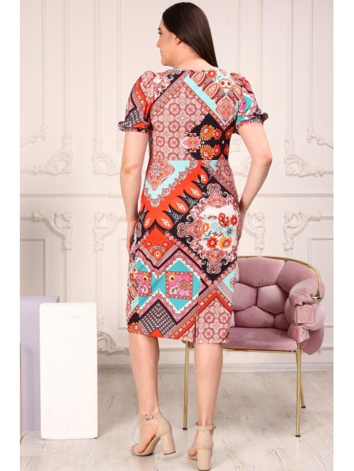 Įvairių spalvų suknelė trumpomis rankovėmis Įvairių spalvų suknelė trumpomis rankovėmis