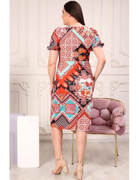 Lühikeste varrukatega kleit erinevates värvides