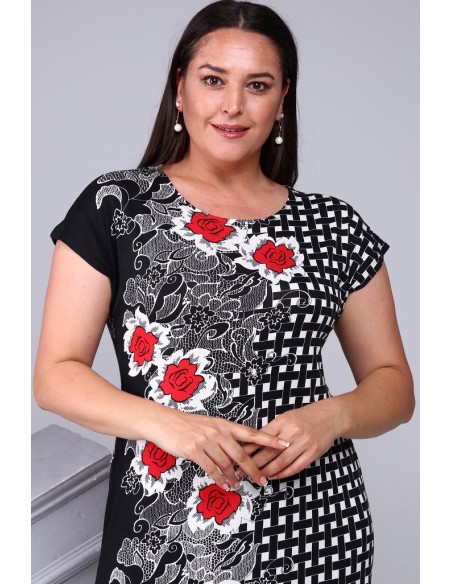 Trispalvė moteriška suknelė laisvalaikiui