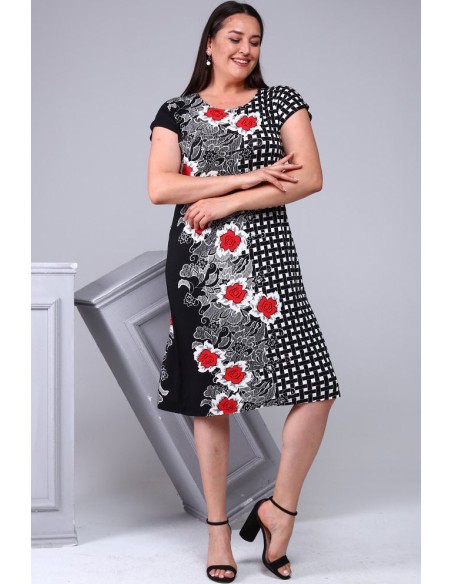 Trispalvė moteriška suknelė laisvalaikiui