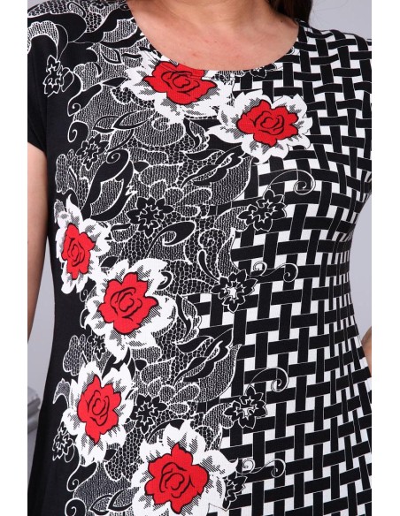 Трехцветное женское платье для отдыха