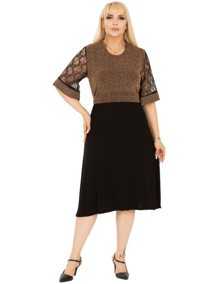 Skaista kleita ar īsām piedurknēm