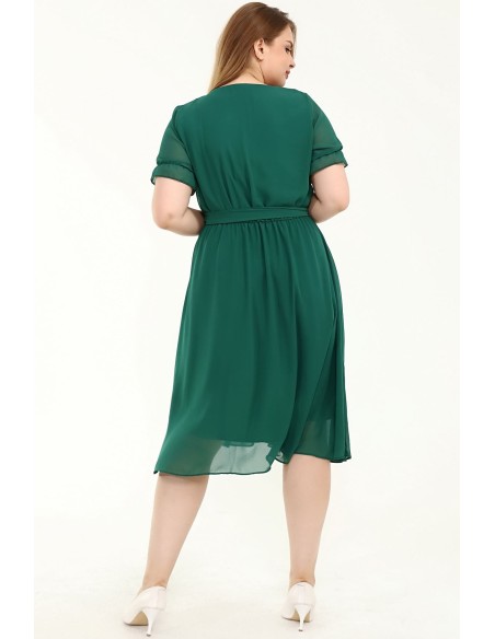 Žalia plazdanti suknelė su dirželiu