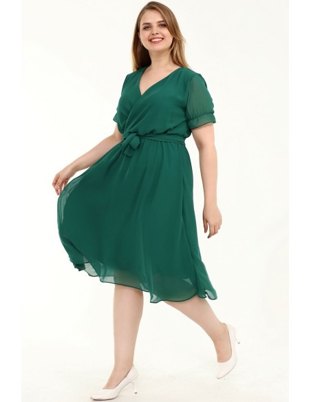 Roheline lehviv rihmaga kleit