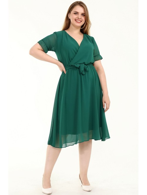 Roheline lehviv rihmaga kleit Roheline lehviv rihmaga kleit