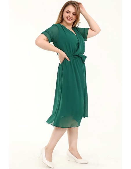 Roheline lehviv rihmaga kleit