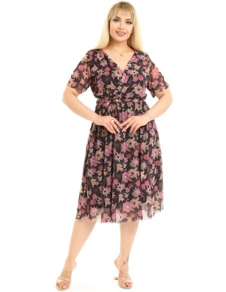 Daugiaspalvė suknelė su voko formos iškirpte