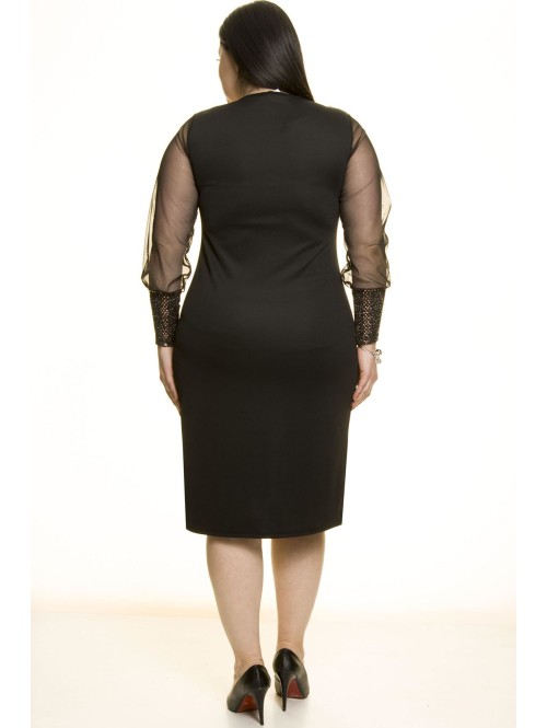 Skaista melna kleita Skaista melna kleita