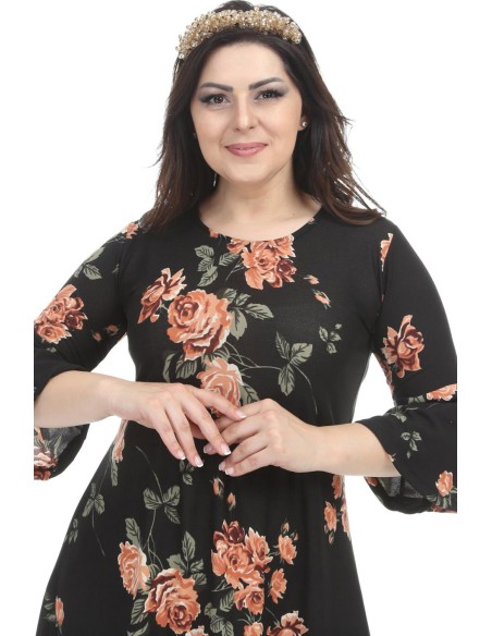 Puķaina spāņu stila kleita