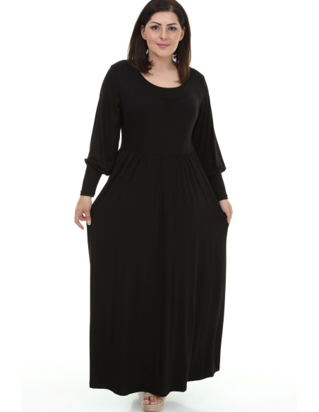 Ilga juoda suknelė iš viskozės