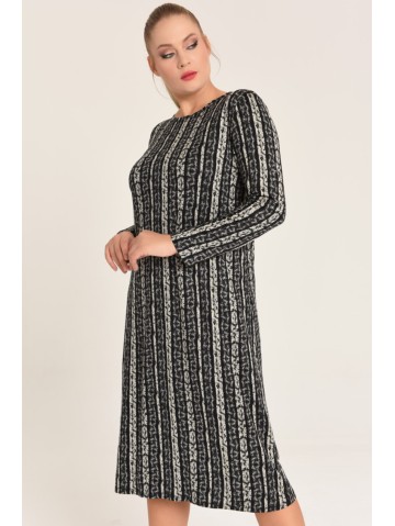 Pikkade varrukatega midikleit